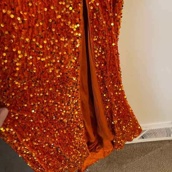 Orange formal dress - Picture 2 of 7